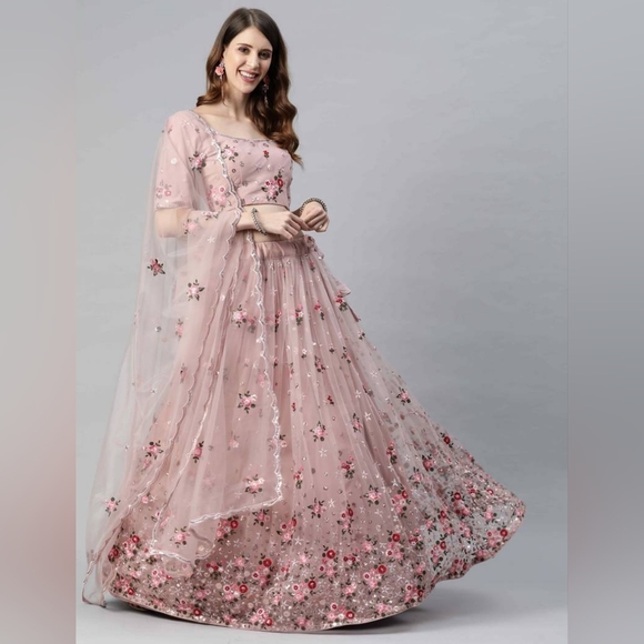 MW ENCHANTING LIGHT PINK SEQUENCE EMBROIDERED NET WEDDING GHAGRA CHOLI WITH DUPA - Picture 1 of 2